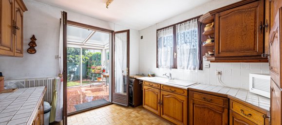 3 Schlafzimmer Haus in Chennevieres-sur-Marne, France, Nr. 269916 5