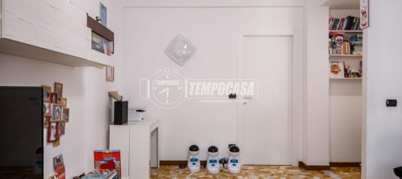 3غرفة شقة في Genoa, Italy رقم 237790 3