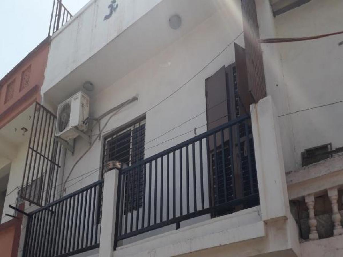 Estúdio em Amdavad, India N.º 15496