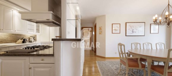 4 bedrooms Apartment in Estepona, Spain No. 182523 17