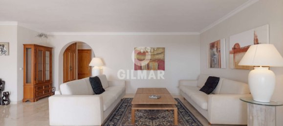 4 bedrooms Apartment in Estepona, Spain No. 182523 6