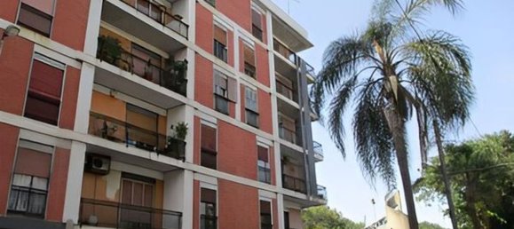 9-salle Appartement à Messina, Italy No. 270029 3