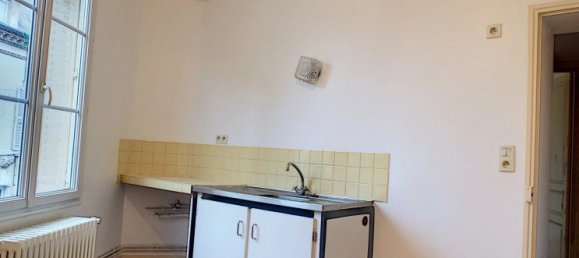 Oficina en Chatillon-Coligny, France No. 62911 16