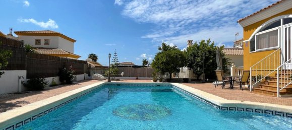 Villa T3 em La Marina, Spain N.º 9149 4