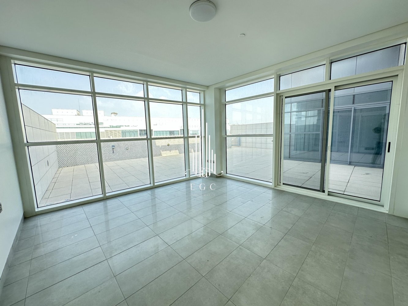 3 bedrooms Duplex in Al Raha Beach, UAE No. 53038