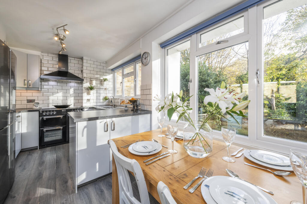 4 bedrooms House in Roehampton, United Kingdom No. 9030