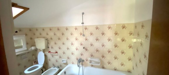 Villa de 4 dormitorios en Noceto, Italy No. 352589 34