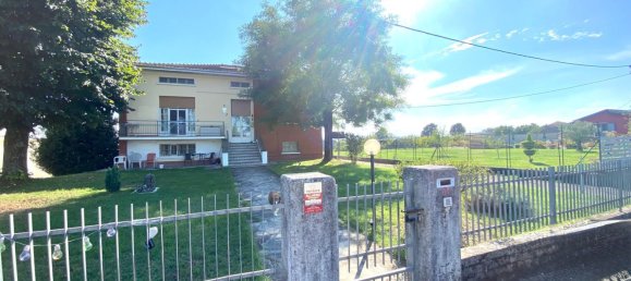 Villa de 4 dormitorios en Noceto, Italy No. 352589 4