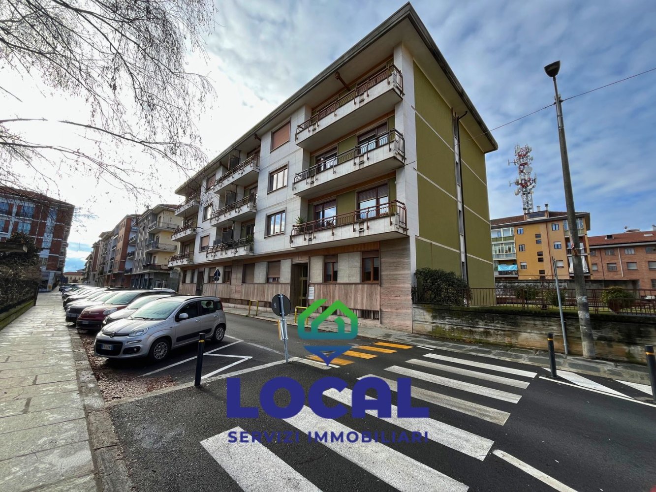 3 rooms Apartment in Cuneo, Italy No. 151924