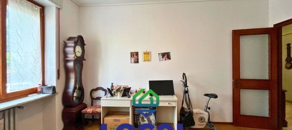 3 rooms Apartment in Cuneo, Italy No. 151924 25