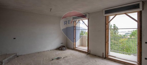 5 rooms Apartment in Castelleone di Suasa, Italy No. 2276 8