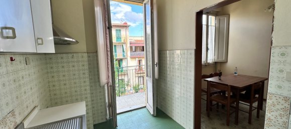 3 rooms Apartment in Florence, Italy No. 187991 16