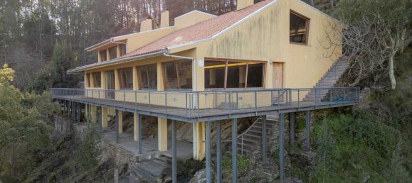 3 bedrooms Villa in Vila Nova de Gaia, Portugal No. 113909 3