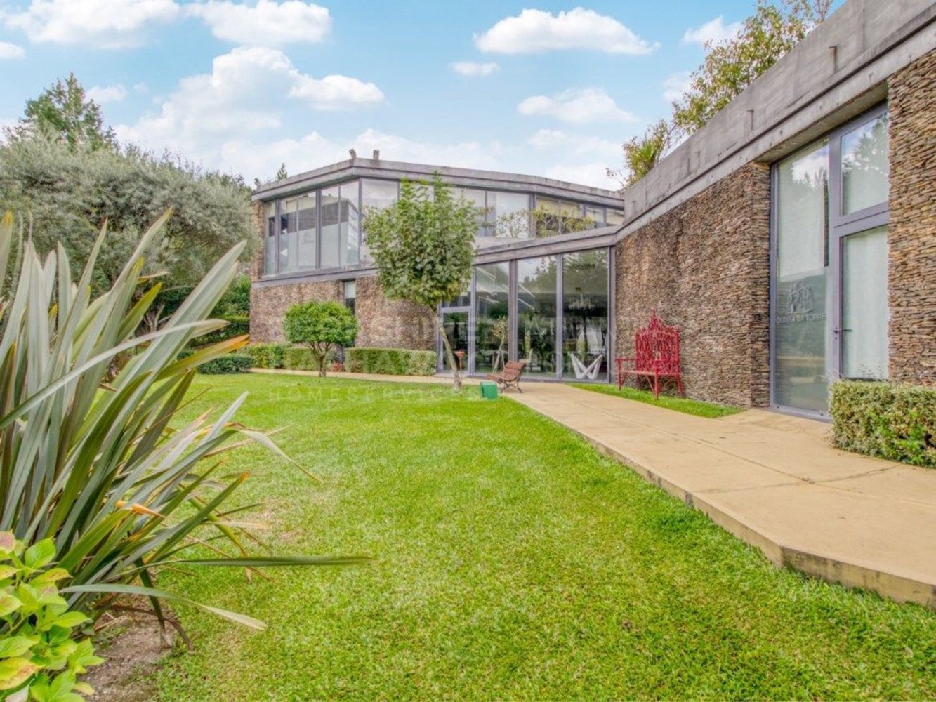 Studio in Guimaraes, Portugal No. 62628