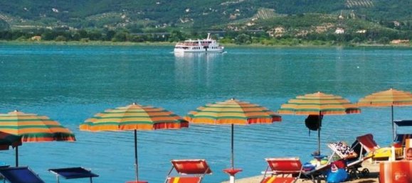 Edifício em Castiglione del Lago, Italy 50000 m² N.º 85608 10