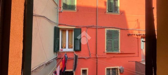 3 bedrooms Apartment in Genoa, Italy No. 173704 3