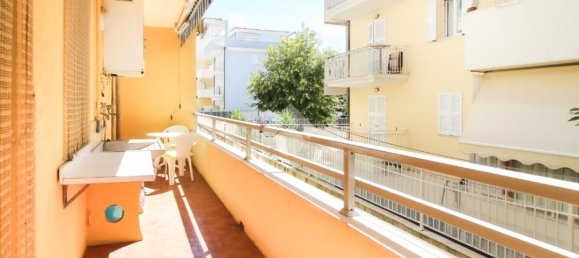 1 bedroom Apartment in Martinsicuro, Italy No. 297358 7