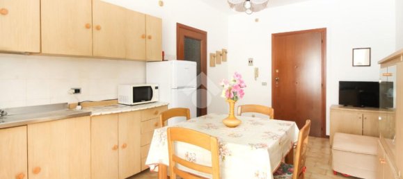 1 bedroom Apartment in Martinsicuro, Italy No. 297358 3
