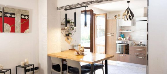 3 bedrooms Apartment in Roccapiemonte, Italy No. 325711 8