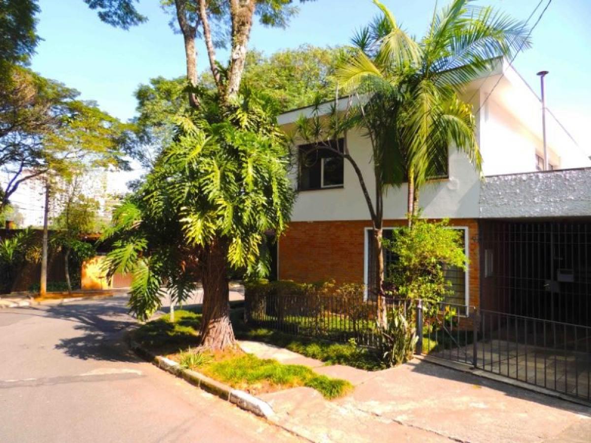 Casa de 3 dormitorios en Sao Paulo, Brazil No. 467747