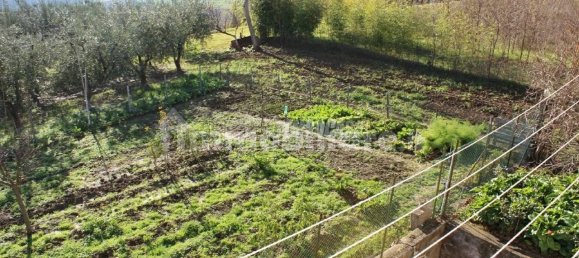3 Schlafzimmer Wohnung in Serra San Quirico, Italy, Nr. 77396 3