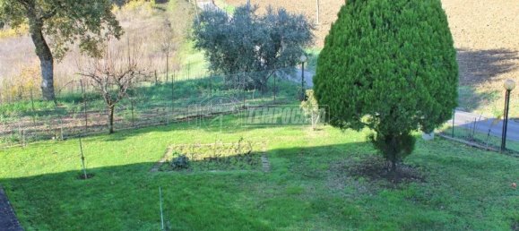 3 Schlafzimmer Wohnung in Serra San Quirico, Italy, Nr. 77396 13
