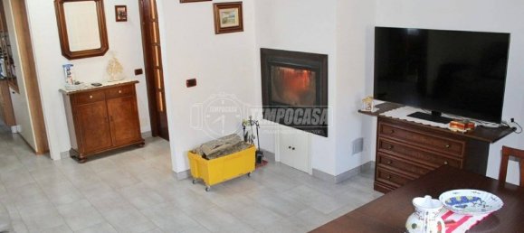 3 Schlafzimmer Wohnung in Serra San Quirico, Italy, Nr. 77396 2