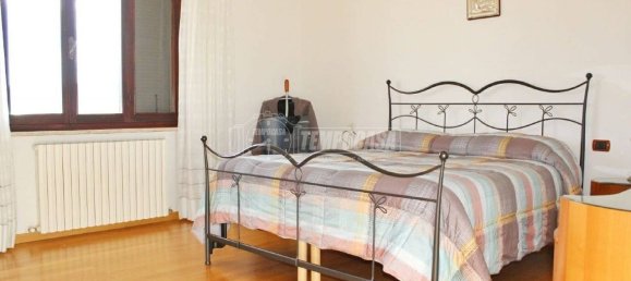 3 Schlafzimmer Wohnung in Serra San Quirico, Italy, Nr. 77396 24
