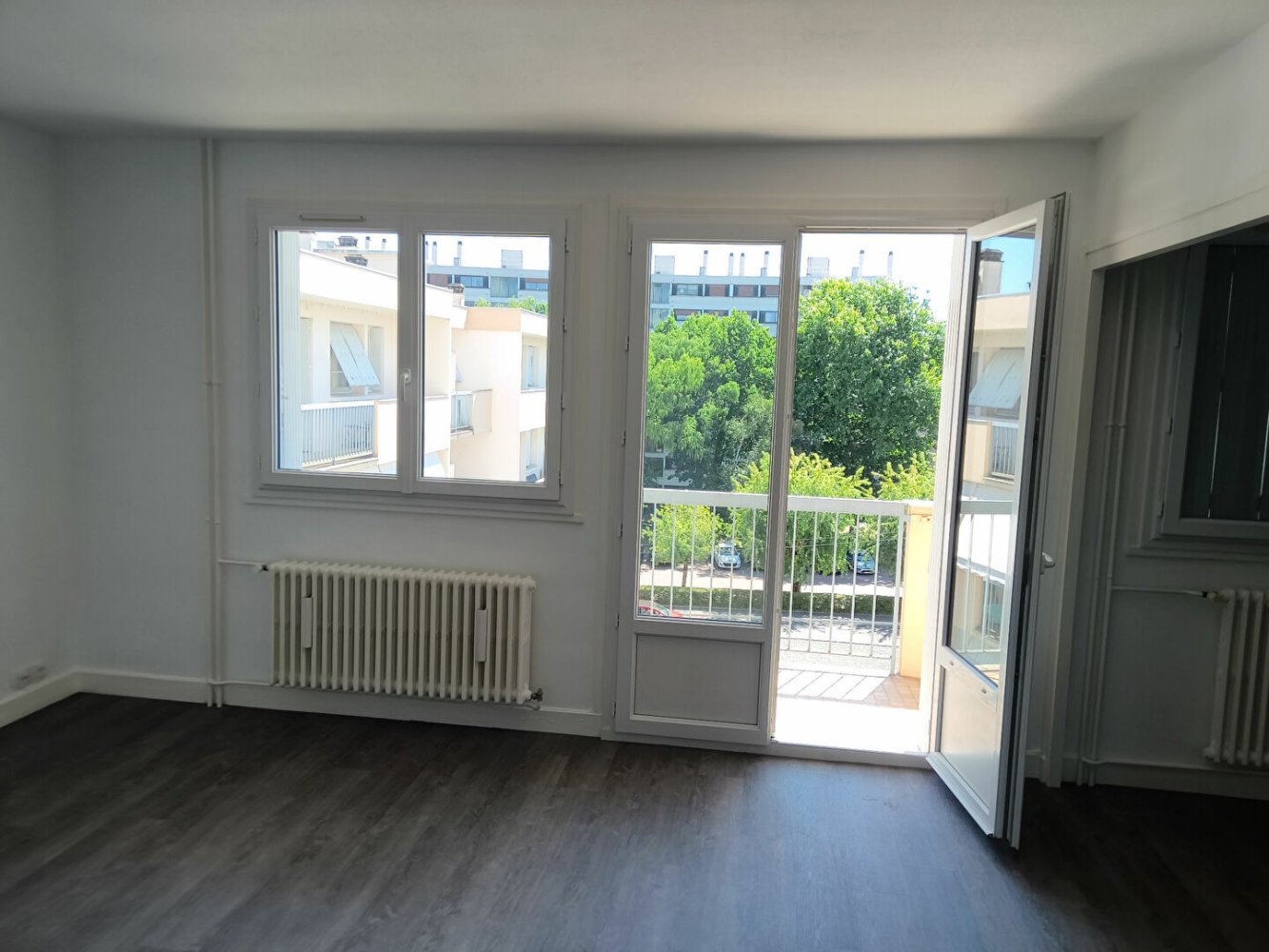 2 bedrooms Apartment in Bourg-en-Bresse, France No. 362083