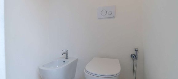 Вилла с 4 комнатами в Сан Вито деи Норманни, Италия № 124788 22