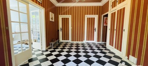 4 Schlafzimmer Haus in Joue-les-Tours, France, Nr. 301608 11