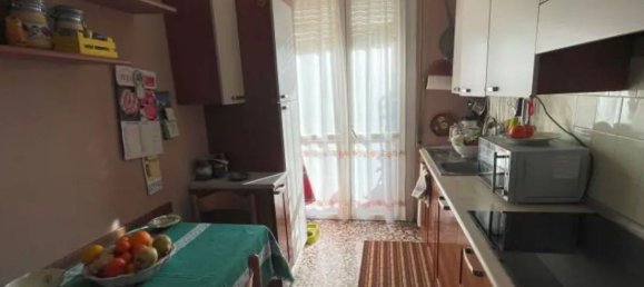 Apartamento de 3 habitaciónes en Casteggio, Italy No. 181338 8