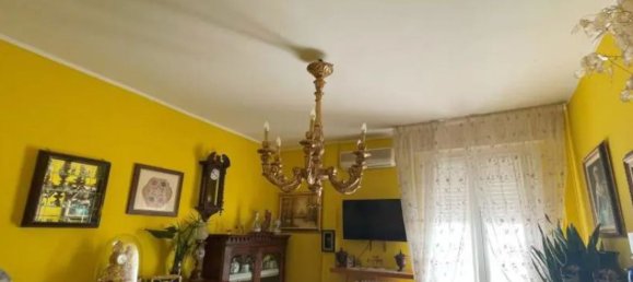 Apartamento de 3 habitaciónes en Casteggio, Italy No. 181338 9