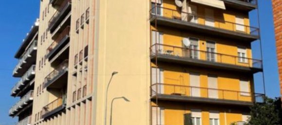 Apartamento de 3 habitaciónes en Casteggio, Italy No. 181338 22