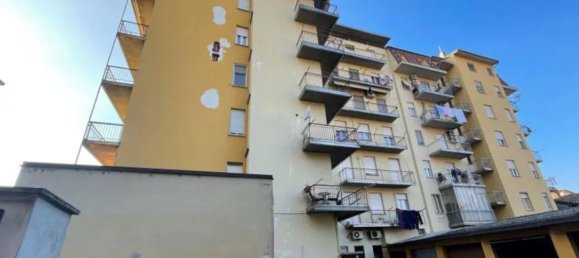 Apartamento de 3 habitaciónes en Casteggio, Italy No. 181338 2