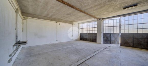 Entrepôt à Volvera, Italy 700m² No. 264973 20