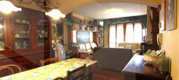 5 rooms Apartment in Calcinaia, Italy No. 27019 10