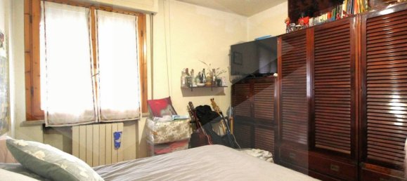 5 rooms Apartment in Calcinaia, Italy No. 27019 24