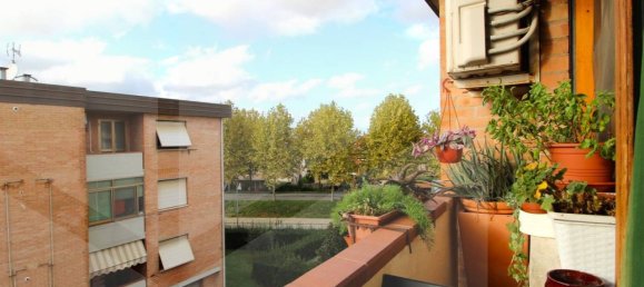 5 rooms Apartment in Calcinaia, Italy No. 27019 27