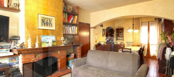 5 rooms Apartment in Calcinaia, Italy No. 27019 7