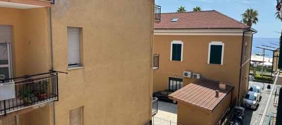 3-salle Appartement à Cogoleto, Italy No. 273105 9