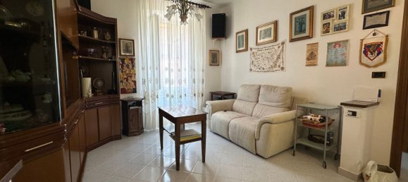 3-salle Appartement à Cogoleto, Italy No. 273105 17