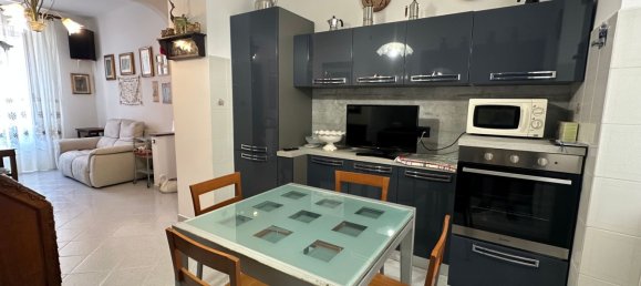 3-salle Appartement à Cogoleto, Italy No. 273105 12
