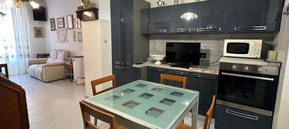 3-salle Appartement à Cogoleto, Italy No. 273105 13