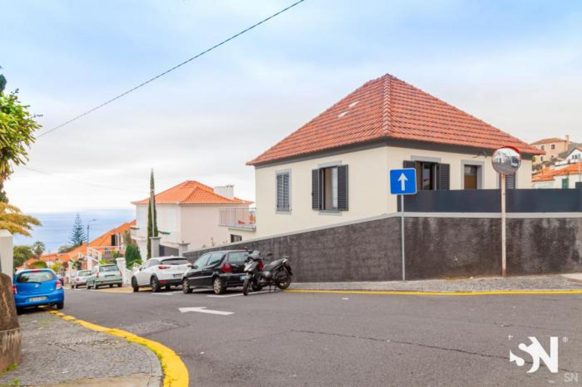 Villa T4 em Funchal, Portugal N.º 392