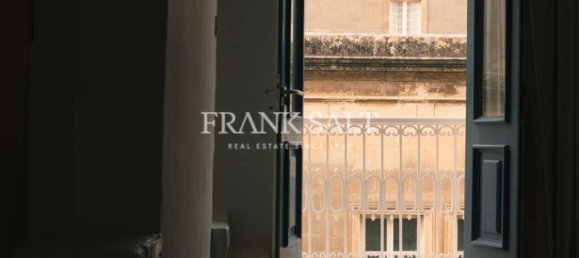 2 bedrooms Maisonette in Floriana, Malta No. 9510 5