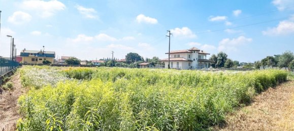 4180m² Land in Suno, Italy No. 376676 4