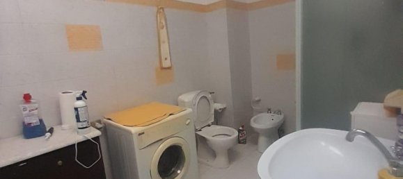 5 bedrooms Apartment in Livorno, Italy No. 311064 2