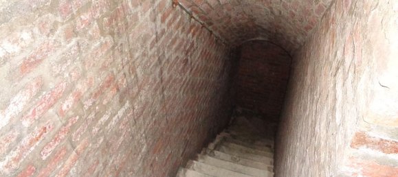 3160m² Office in Epernay, France No. 88859 21