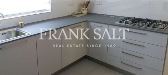 Apartamento de 3 dormitorios en Swieqi, Malta No. 4024 3